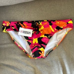 NWT RADICAL ENERGY NEON CAMO SWIM BRIEF